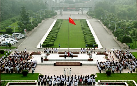 沈阳医学院·升旗