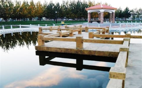 绥化学院·绥化学院--九思湖