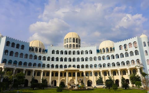武汉工程大学·10西北区办公楼