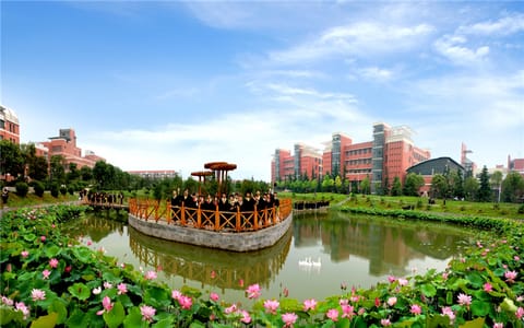 河南理工大学·河南理工大学荷塘夏韵