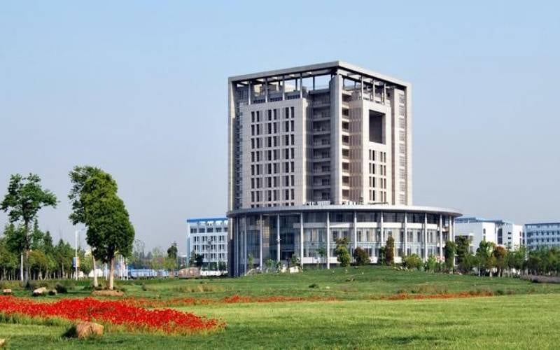 扬州职业技术大学主图·校园风光