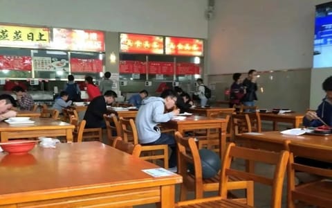 武汉理工大学·食堂