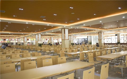 河南科技大学·乾元餐厅