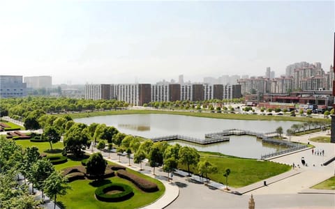 江西科技师范大学·校园水景