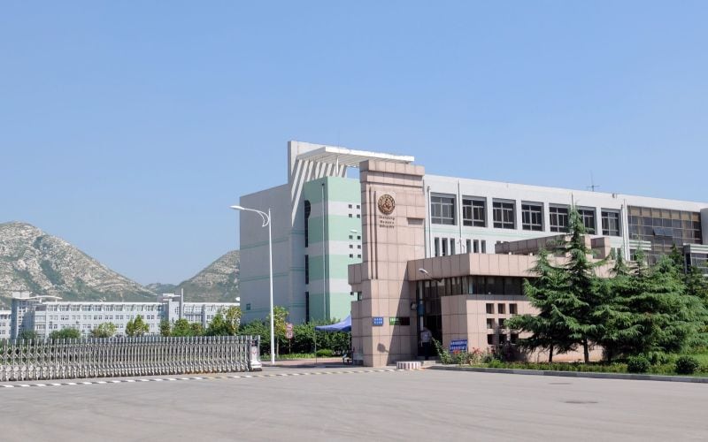 山东女子学院主图·校门