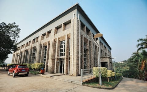 广东东软学院·体育馆2