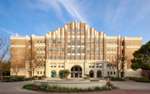 上海外国语大学贤达经济人文学院·校园风光
