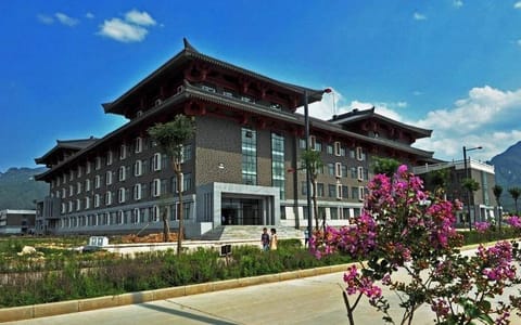 西安建筑科技大学·学府楼