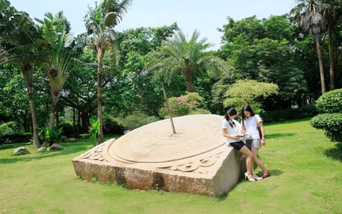 岭南师范学院·日晷