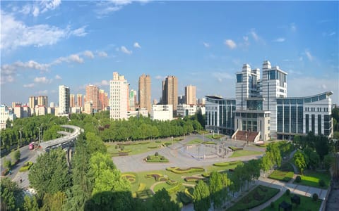 湖北工程学院·人文广场