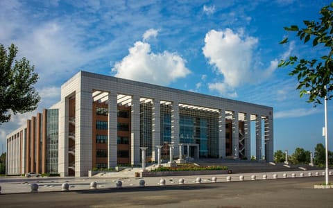 长春中医药大学·图书馆