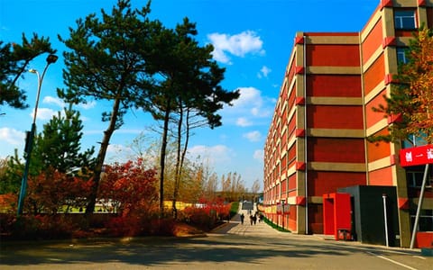 长春大学旅游学院·校园风光5