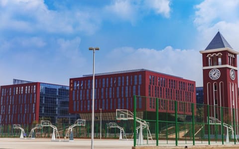 昆明理工大学津桥学院·篮球场