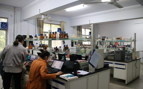 商丘师范学院·9生物与食品学院实验室