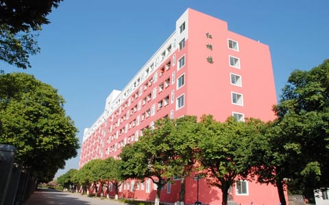 广州软件学院·宿舍楼(红棉楼)