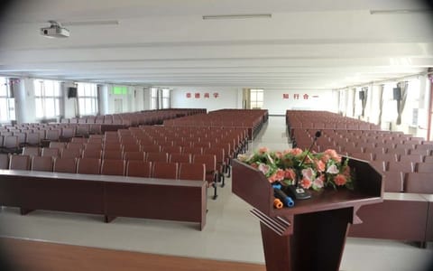 哈尔滨广厦学院·校园风光10