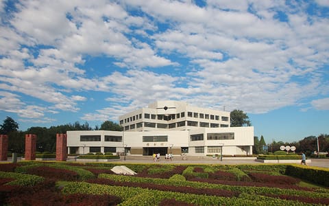 河北大学·图书馆