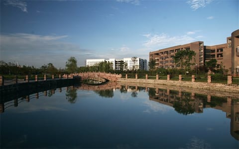 西华大学·西华大学4