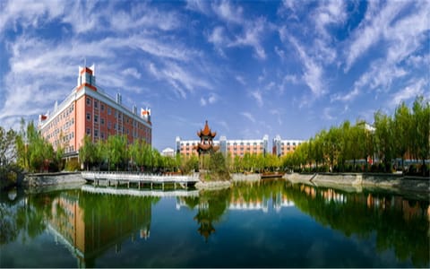 商丘工学院·揽月湖