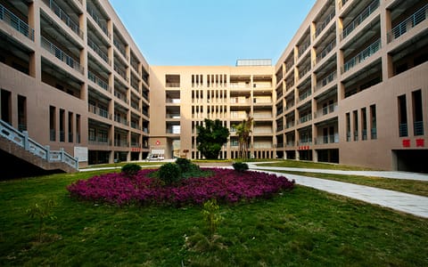 福建商学院·实验楼