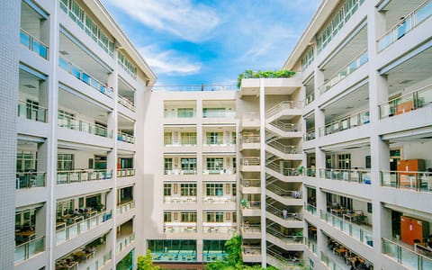 武汉工商学院·图书馆