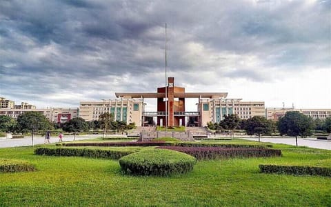 西北政法大学·风云变幻