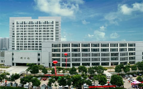 武汉华夏理工学院·综合楼