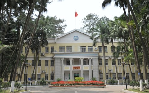 广西民族大学·办公楼