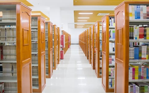 广州软件学院·图书馆内景
