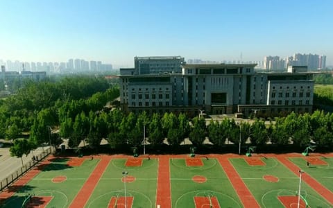 天津商业大学·操场