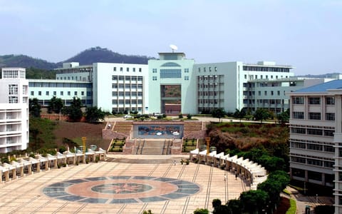 广东海洋大学·广场