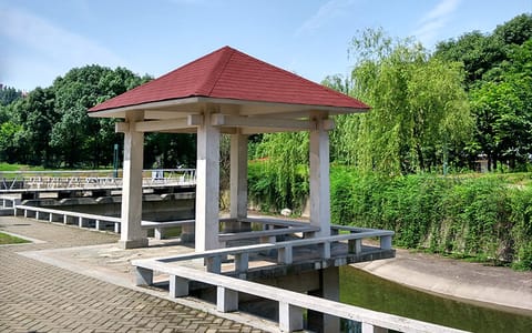武汉工程大学·9休闲亭