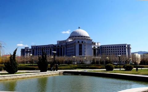 哈尔滨工业大学(威海)·研究院大楼
