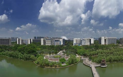 广州大学·教学区全景