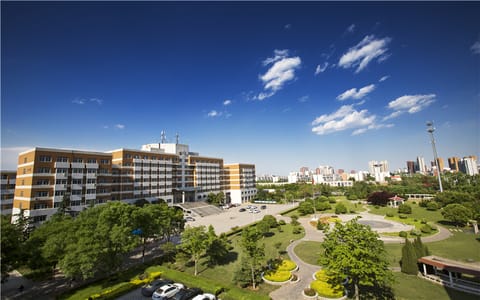 安阳工学院·主教学楼