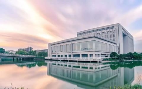 中南大学·水天一色