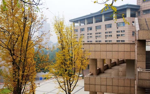 重庆医科大学·校园秋光