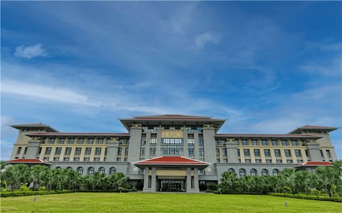 海南师范大学·桂林图书馆全景