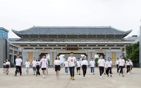 南宁学院·学校大门