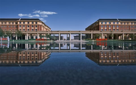 兰州信息科技学院·喷泉广场