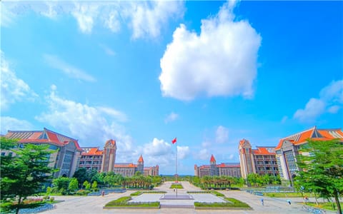 北部湾大学·湾大风景