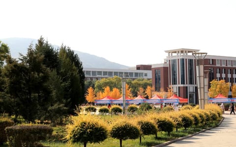 河北石油职业技术大学·校园风光