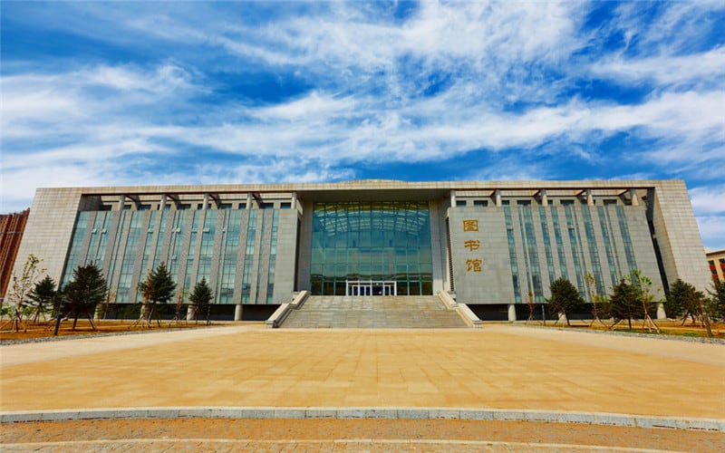 哈尔滨金融学院主图·校园风光3