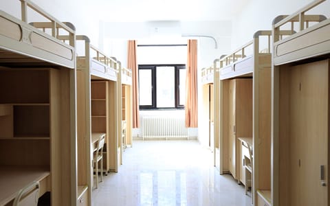 郑州商学院·郑州商学院-学生宿舍内景