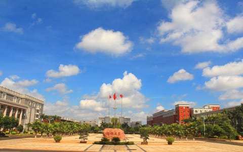 海口经济学院·校园风光