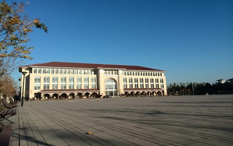 天津理工大学中环信息学院·校园风光6