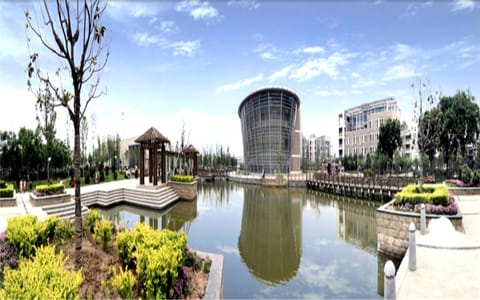 河南师范大学·校园湖水