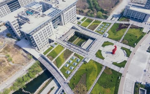 济南大学·俯瞰