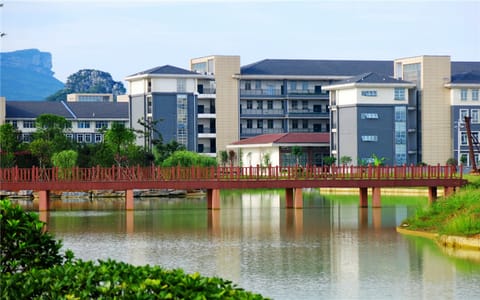 桂林医科大学·水系一角