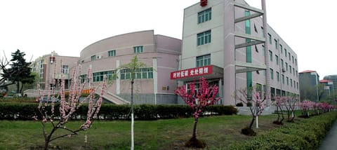黑龙江工业学院·行政办公楼